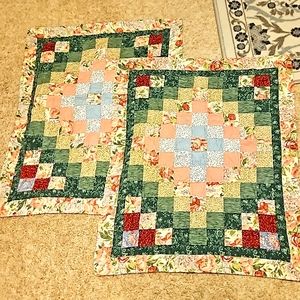 Quilted pillow sham set